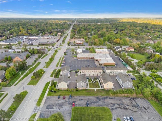 4953 Treeside Lane, Troy, MI 48098