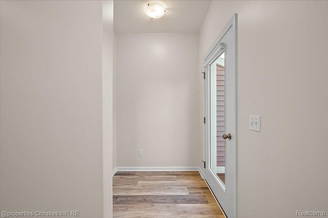 4953 Treeside Lane, Troy, MI 48098
