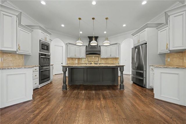 1977 Stonewater Court, Hoschton, GA 30548