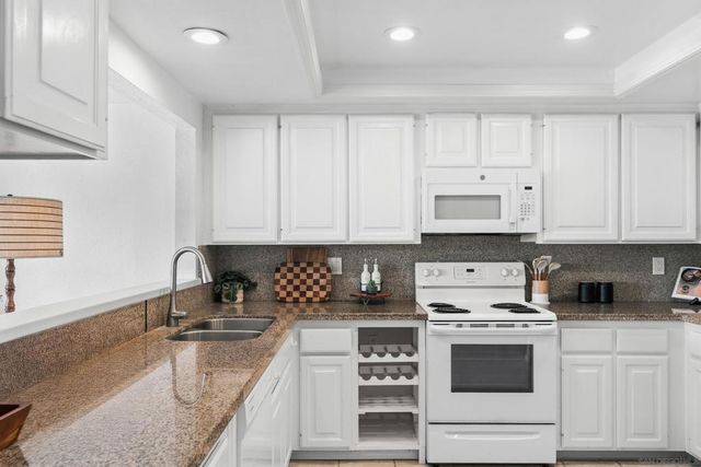 92 Montego Ct, Coronado, CA 92118