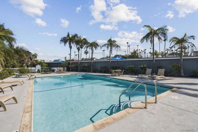 92 Montego Ct, Coronado, CA 92118