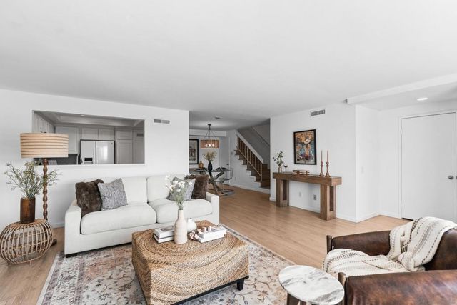92 Montego Ct, Coronado, CA 92118