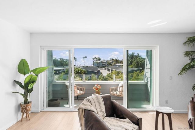 92 Montego Ct, Coronado, CA 92118