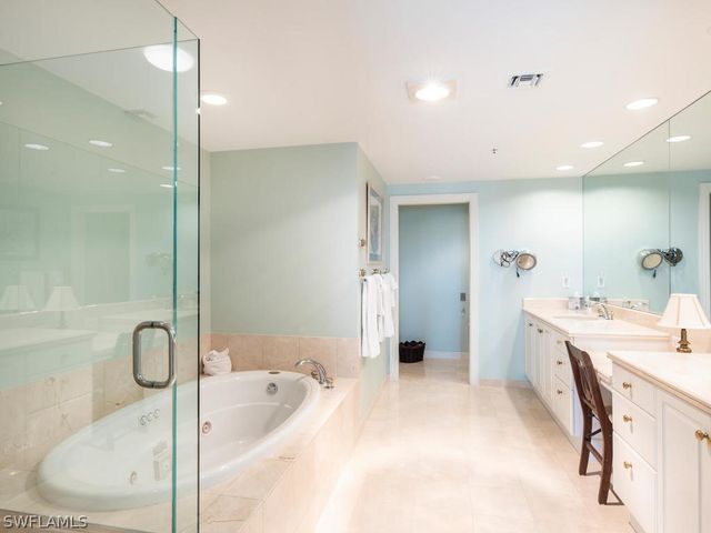 3971 Gulf Shore Blvd. N. 505, Naples, FL 34103