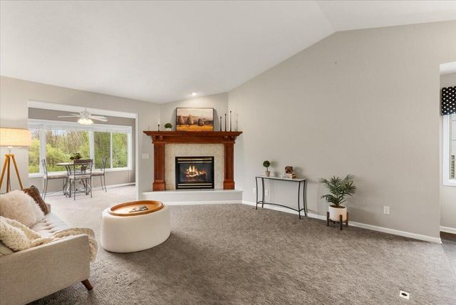 2107 Blue Bell Way Nw, City Of Grand Rapids, MI 49504