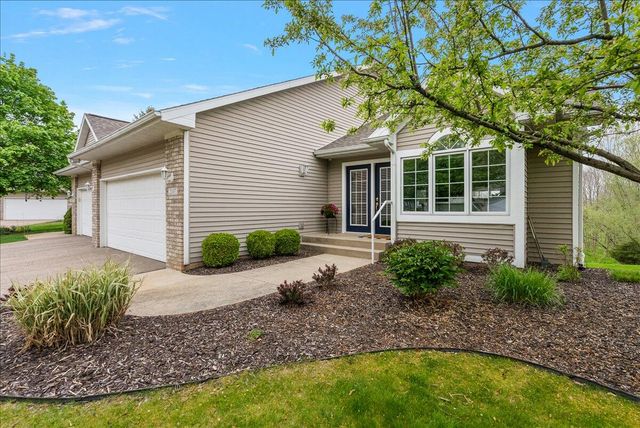 2107 Blue Bell Way Nw, City Of Grand Rapids, MI 49504