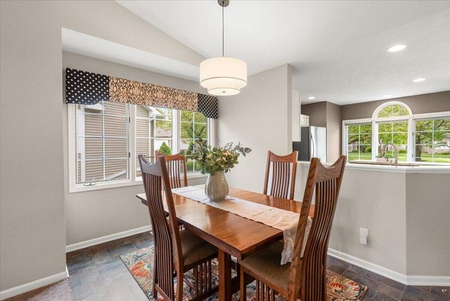 2107 Blue Bell Way Nw, City Of Grand Rapids, MI 49504