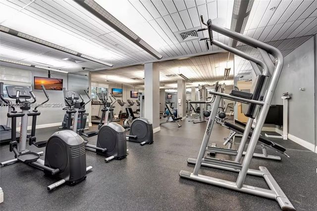 3801 S Ocean Dr 12J, Hollywood, FL 33019