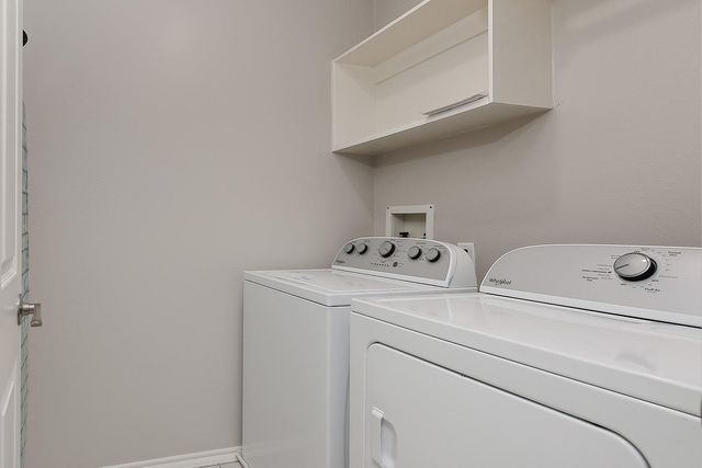 11 Scenic Brook Court, The Woodlands, TX 77382