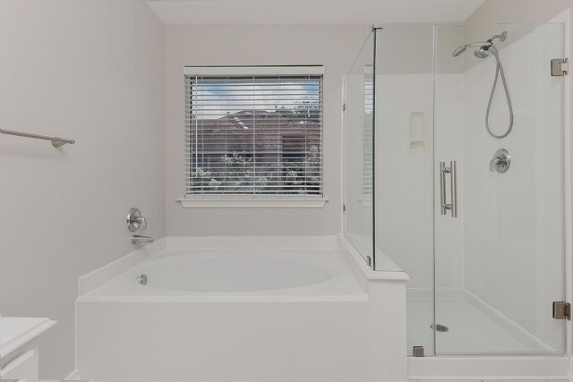 11 Scenic Brook Court, The Woodlands, TX 77382