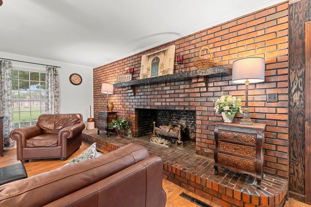 226 Maple Hill Rd, Lebanon, TN 37087