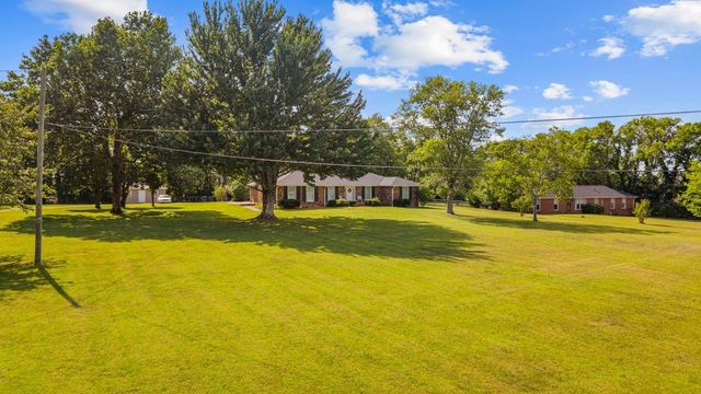 226 Maple Hill Rd, Lebanon, TN 37087