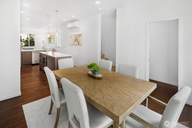 15788 NE 14th Alley, Bellevue, WA 98008