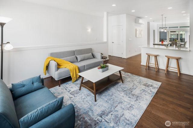 15788 NE 14th Alley, Bellevue, WA 98008