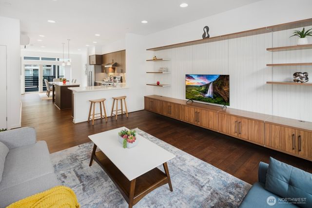 15788 NE 14th Alley, Bellevue, WA 98008