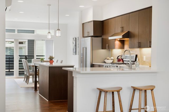 15788 NE 14th Alley, Bellevue, WA 98008