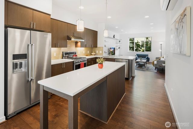 15788 NE 14th Alley, Bellevue, WA 98008