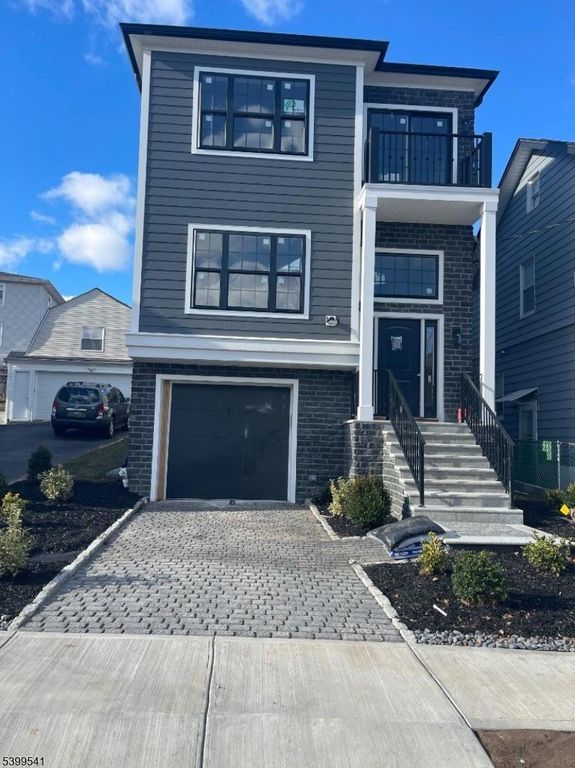 23 Ralph St, Belleville Twp., NJ 07109