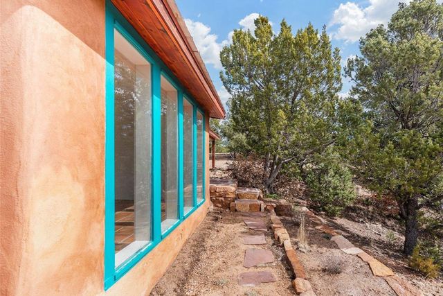 87 Quartz Trail, Santa Fe, NM 87505