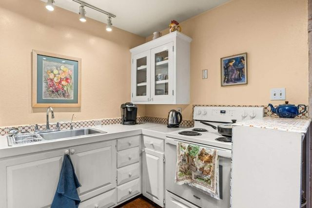 87 Quartz Trail, Santa Fe, NM 87505
