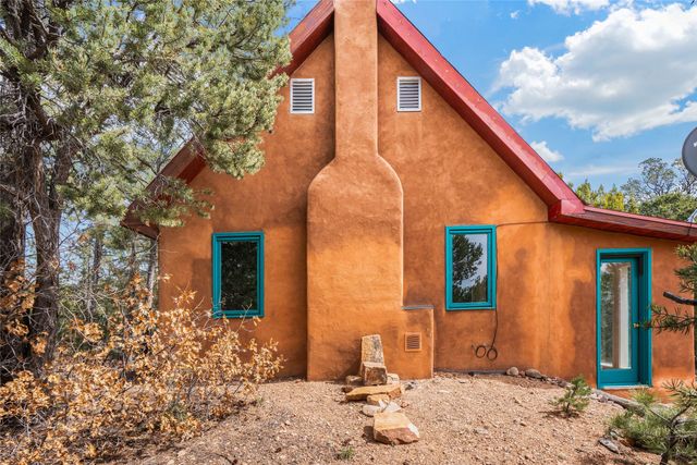 87 Quartz Trail, Santa Fe, NM 87505