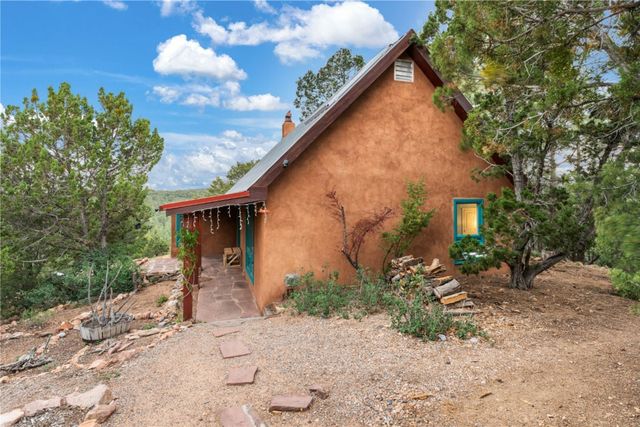 87 Quartz Trail, Santa Fe, NM 87505