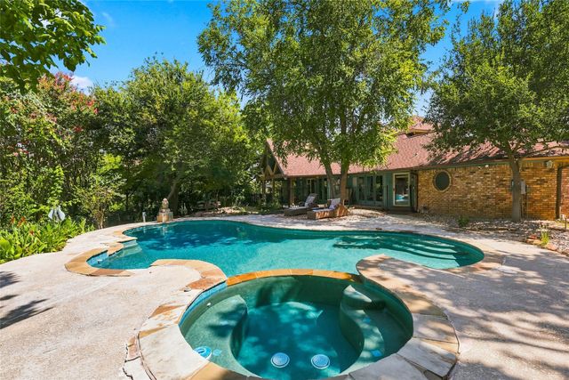 4300 Eaton Circle, Colleyville, TX 76034