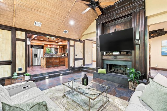 4300 Eaton Circle, Colleyville, TX 76034