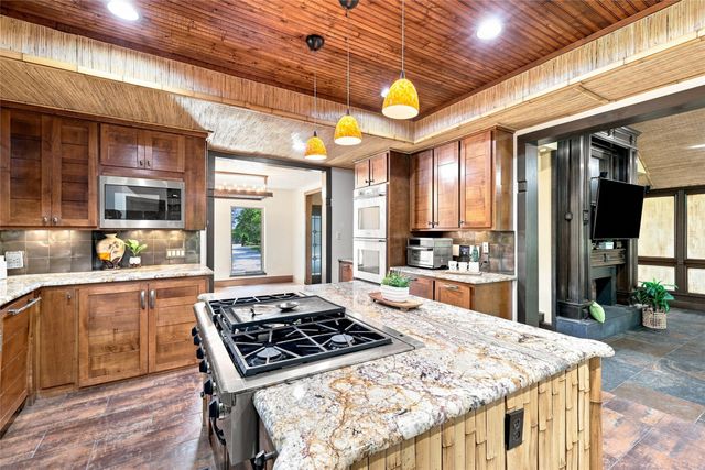 4300 Eaton Circle, Colleyville, TX 76034
