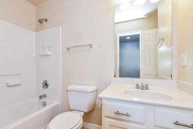 12325 Arbor Lake Road, Rhome, TX 76078