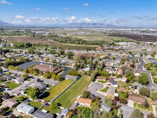 1155 S 400 E, Springville, UT 84663