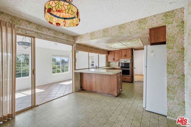 6602 Daryn Drive, West Hills, CA 91307
