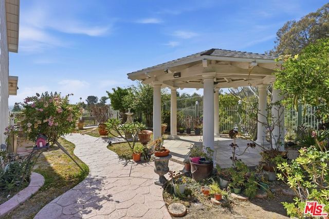 6602 Daryn Drive, West Hills, CA 91307