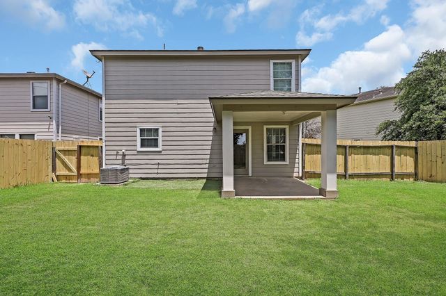 7507 Cypress Edge Drive, Cypress, TX 77433