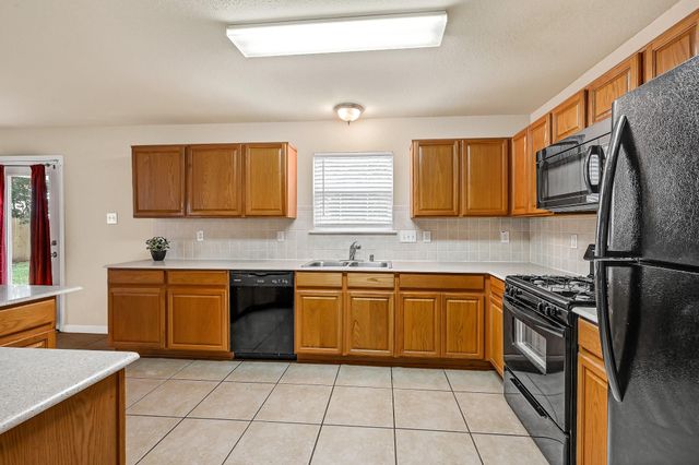 7507 Cypress Edge Drive, Cypress, TX 77433