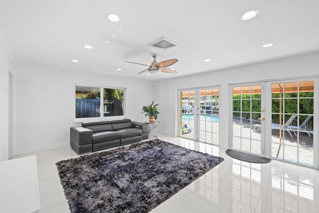 3531 NE 30th Avenue, Lighthouse Point, FL 33064