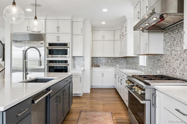 6924 Sunstrand Court, Castle Pines, CO 80108