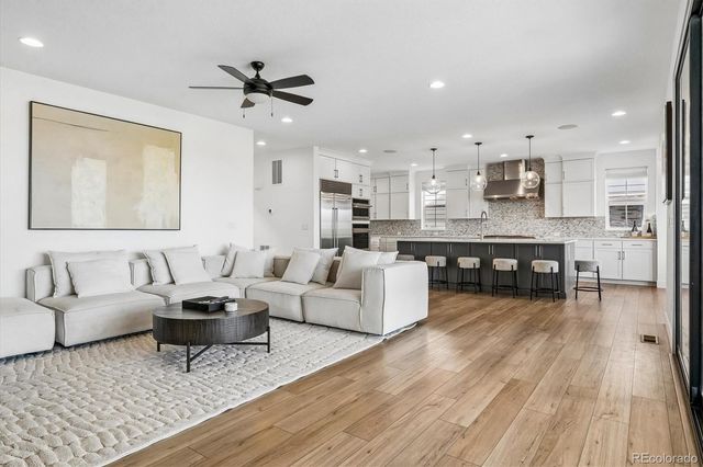 6924 Sunstrand Court, Castle Pines, CO 80108