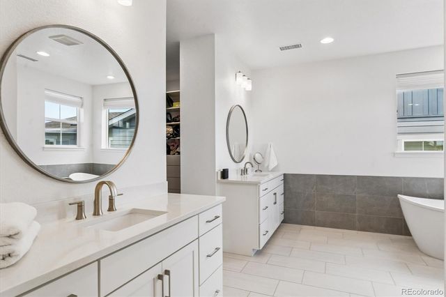 6924 Sunstrand Court, Castle Pines, CO 80108