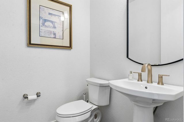 6924 Sunstrand Court, Castle Pines, CO 80108