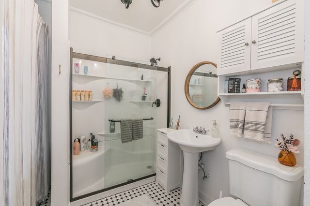 2100 5th Avenue, Fort Worth, TX 76110