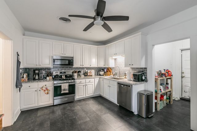 2100 5th Avenue, Fort Worth, TX 76110