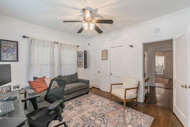 2100 5th Avenue, Fort Worth, TX 76110