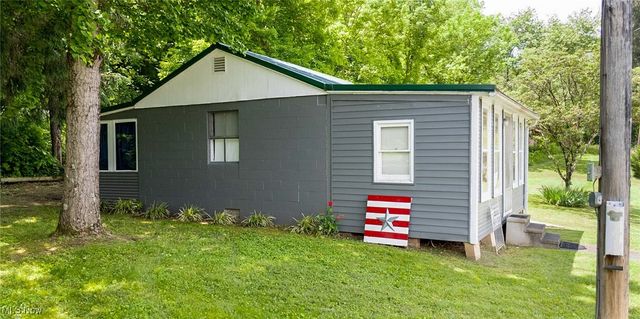 9333 Muskingum River Road, Lowell, OH 45744