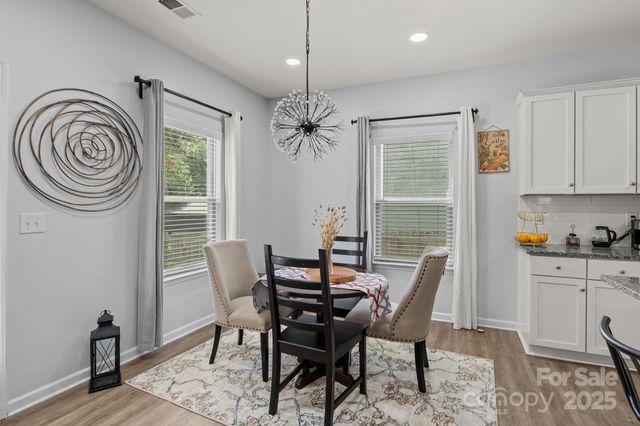 822 Lakehill Road, Charlotte, NC 28214