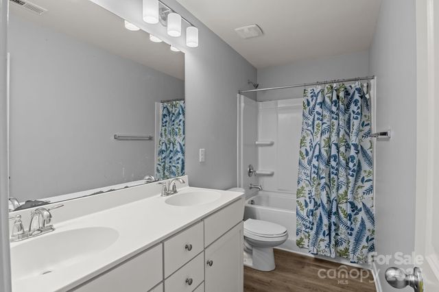 822 Lakehill Road, Charlotte, NC 28214