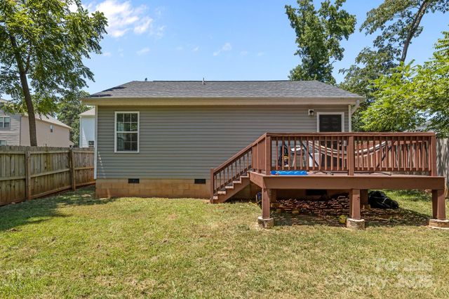 822 Lakehill Road, Charlotte, NC 28214