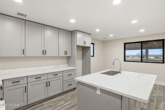 2800 S Hwy 180 --, St Johns, AZ 85936