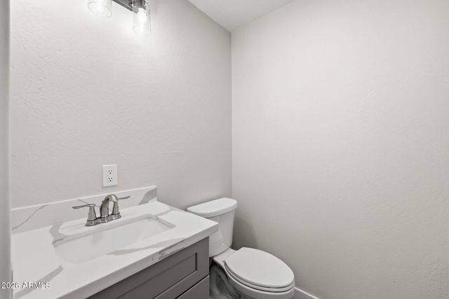 2800 S Hwy 180 --, St Johns, AZ 85936