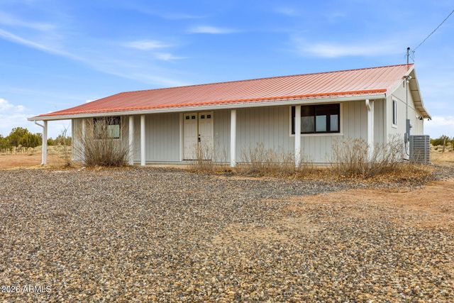 2800 S Hwy 180 --, St Johns, AZ 85936